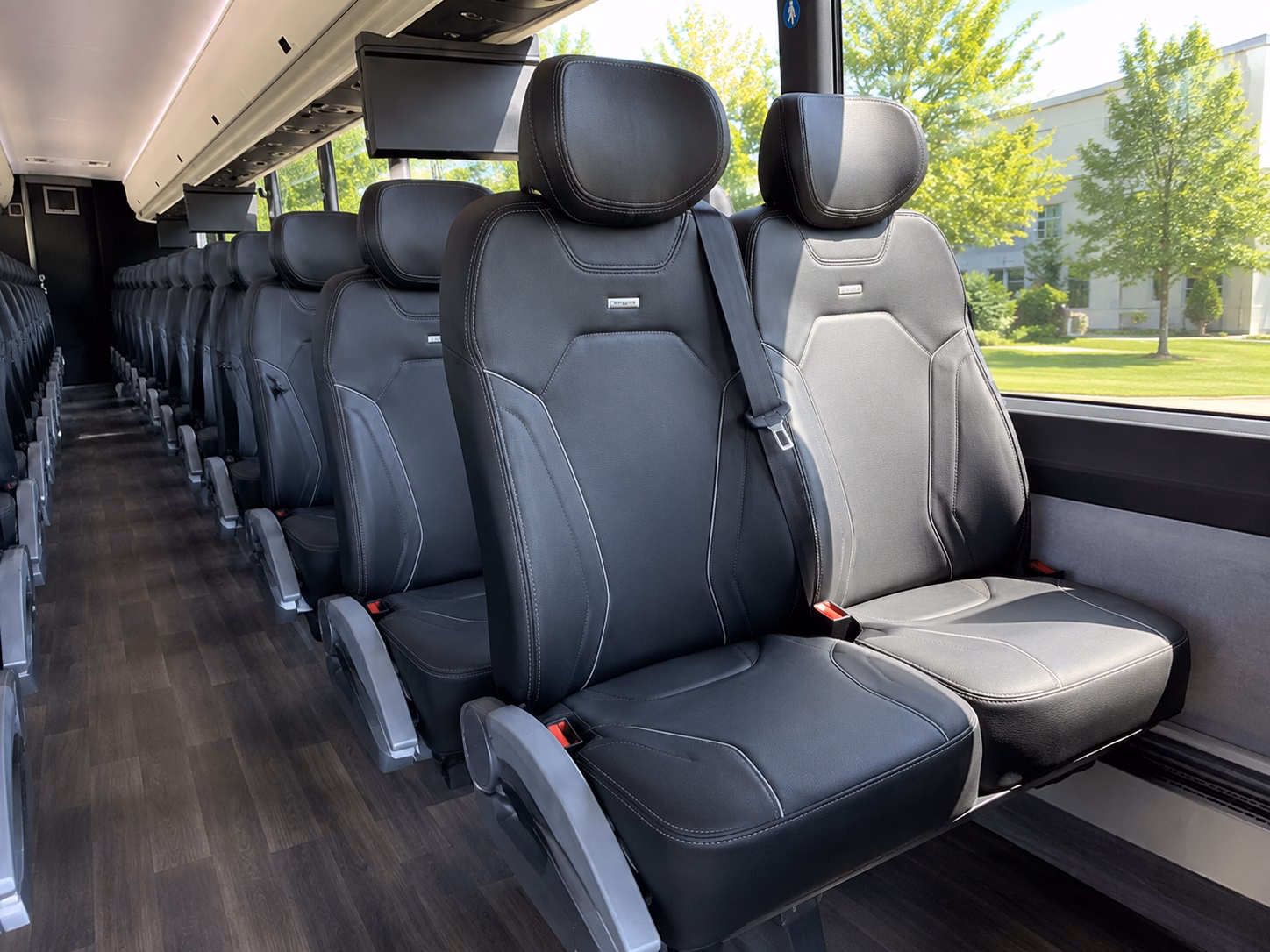 buses for leo carrillo ranch weddings in carlsbad